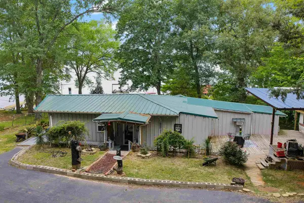16074 S CR 4256, Henderson, TX 75654