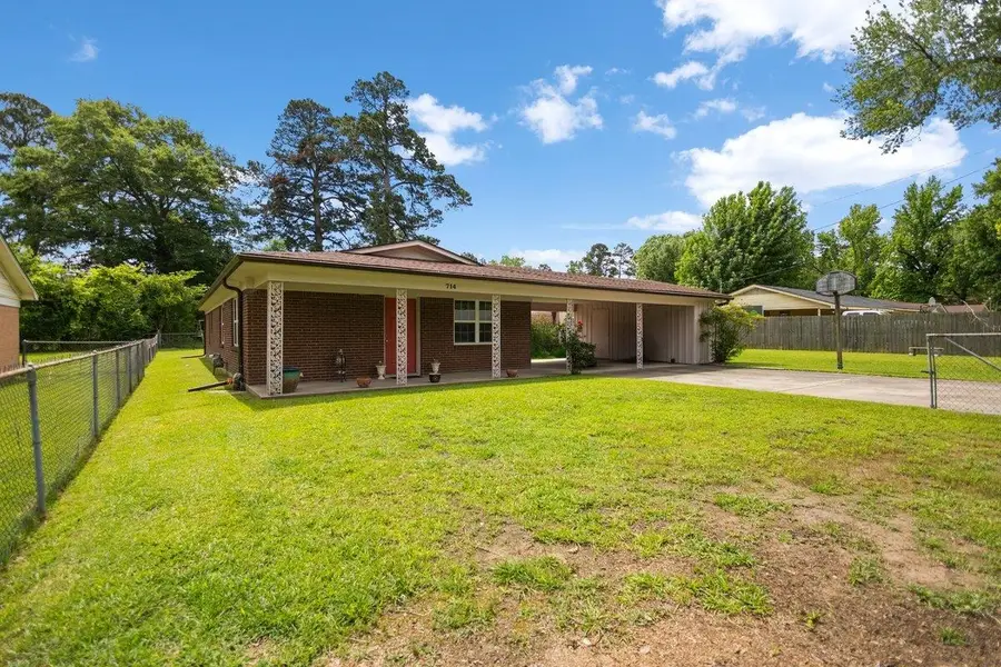 714 N Marshall St., Carthage, TX 75633 - #3