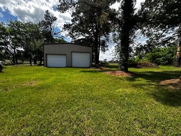 13894 S CR 317, Mount Enterprise, TX 75681