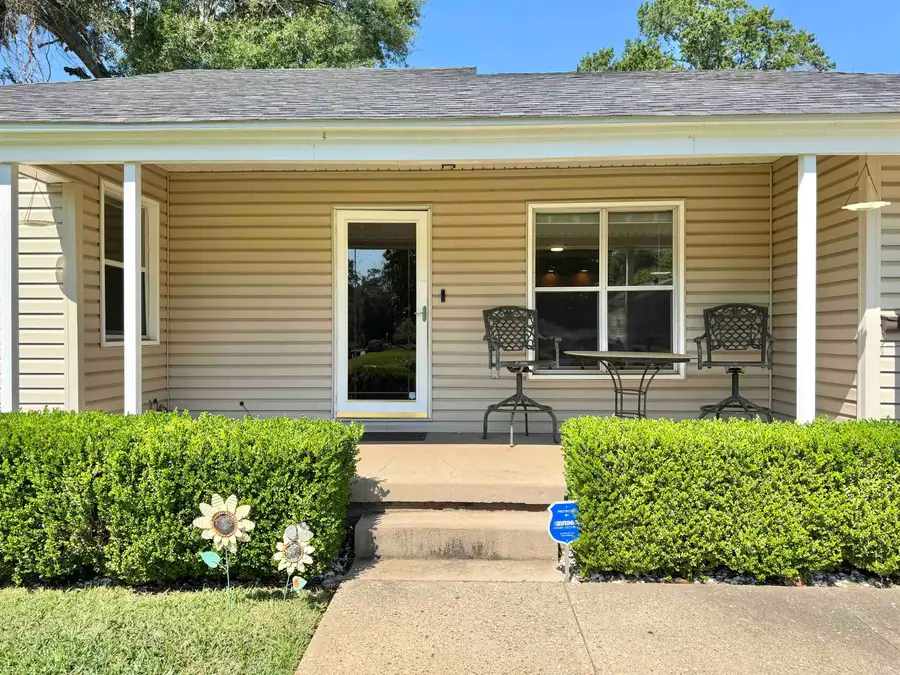 1909 S Garrett St., Marshall, TX 75670 - #2