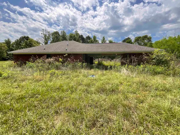 229 Co Rd 2110, Atlanta, TX 75551