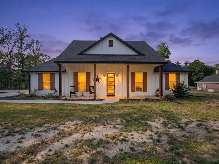1562 Willow Oak Rd, Gladewater, TX 75647 - #2