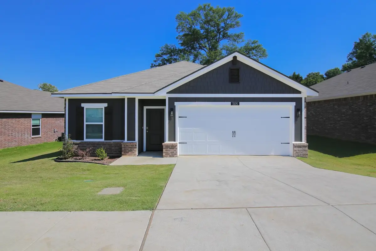 3105 Mesa Dr, Longview, TX 75601 - #1