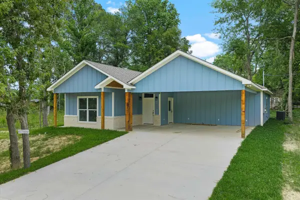822 Marshall St, Carthage, TX 75633