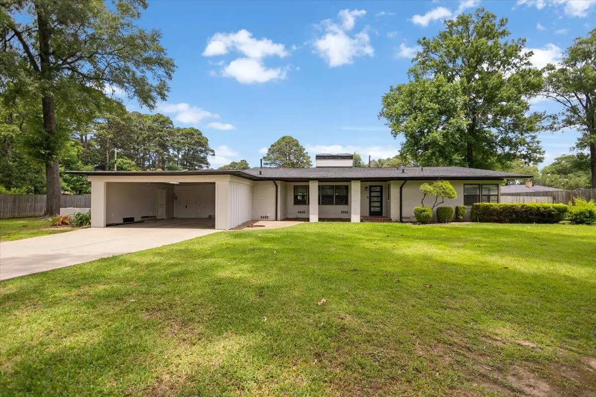 1007 Lincoln Dr, Longview, TX 75604 - #1