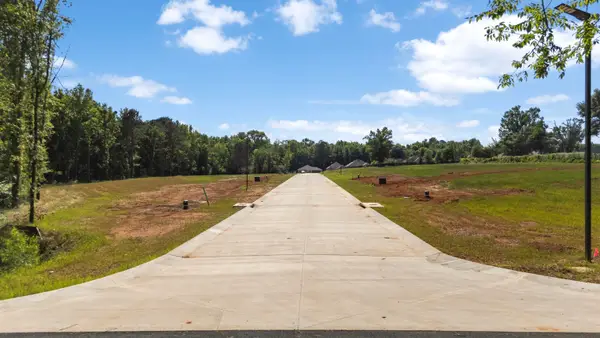 401 Mary Lane, Troup, TX 75789