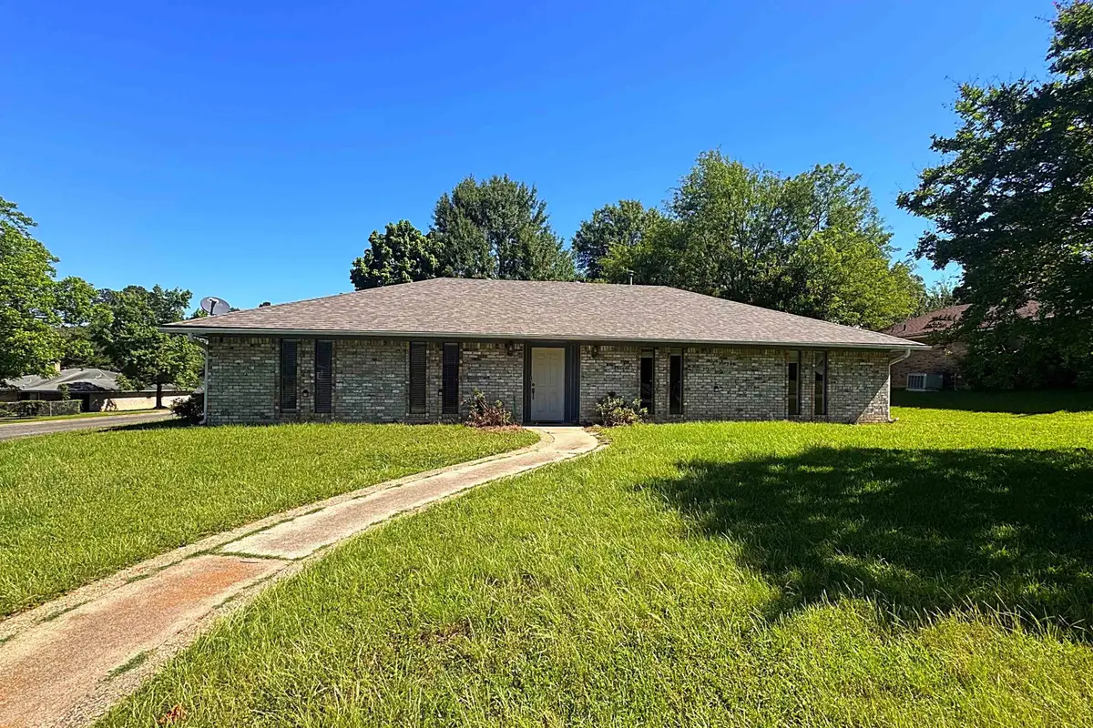 525 Hampshire St., Longview, TX 75605 - #1