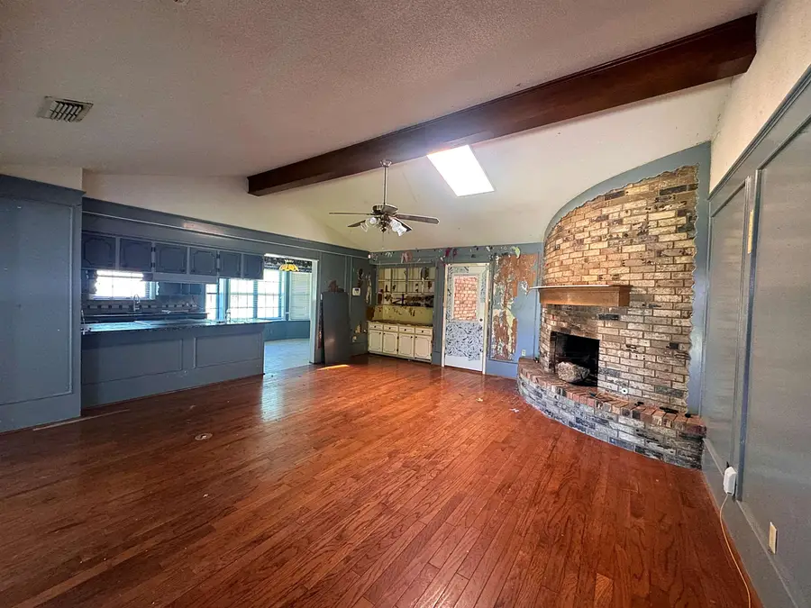 525 Hampshire St., Longview, TX 75605 - #2