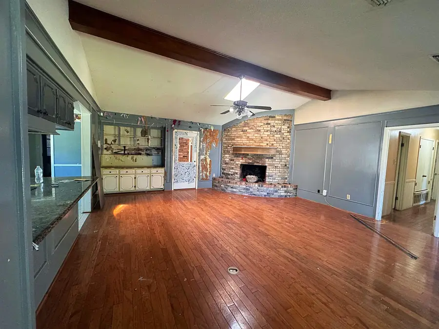 525 Hampshire St., Longview, TX 75605 - #3