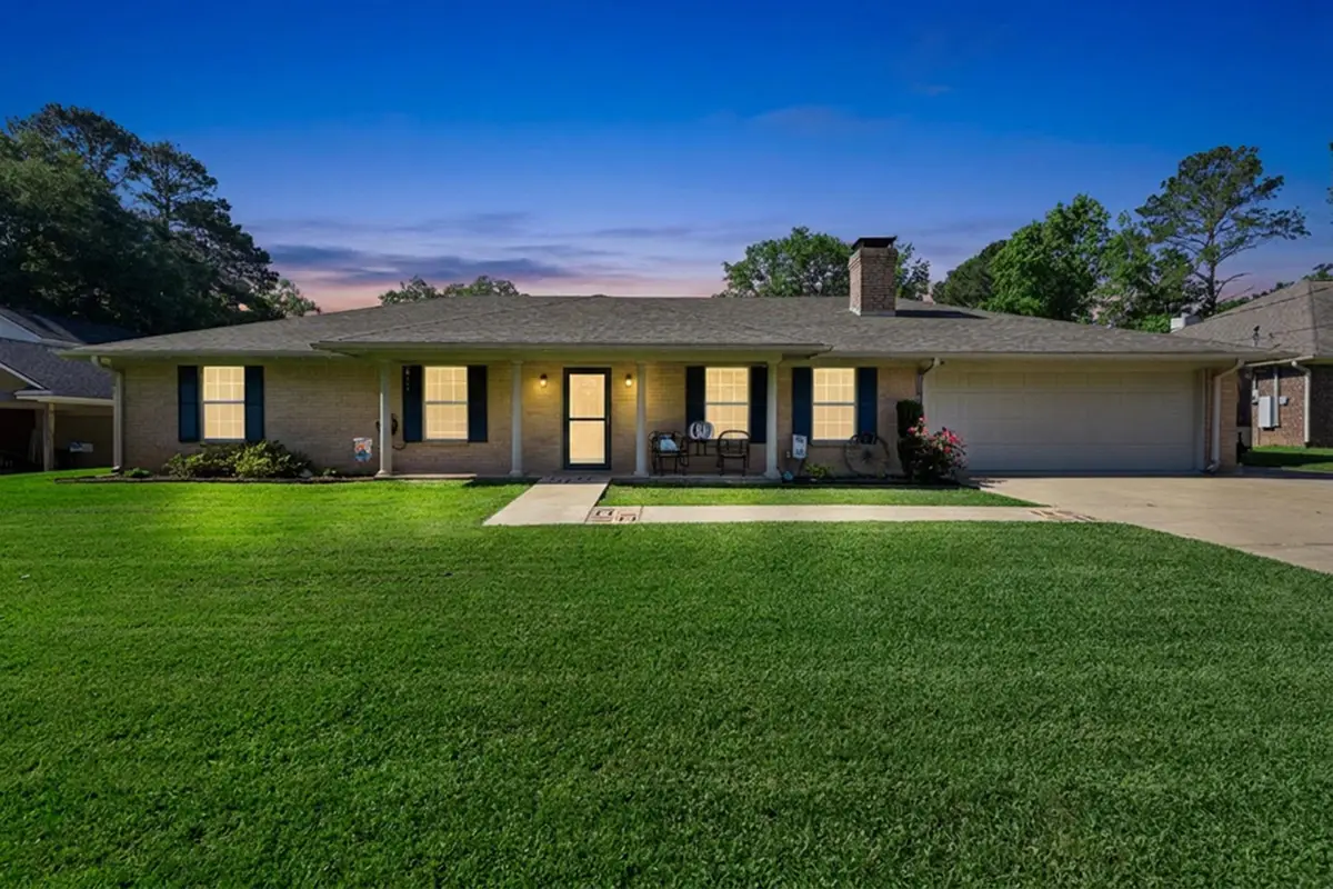 1230 San Salvador Dr, Longview, TX 75602-6988 - #1