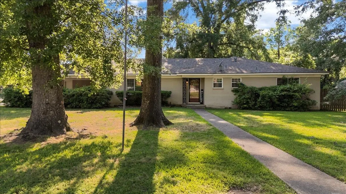 303 Wildwood Lane, Kilgore, TX 75662 - #1