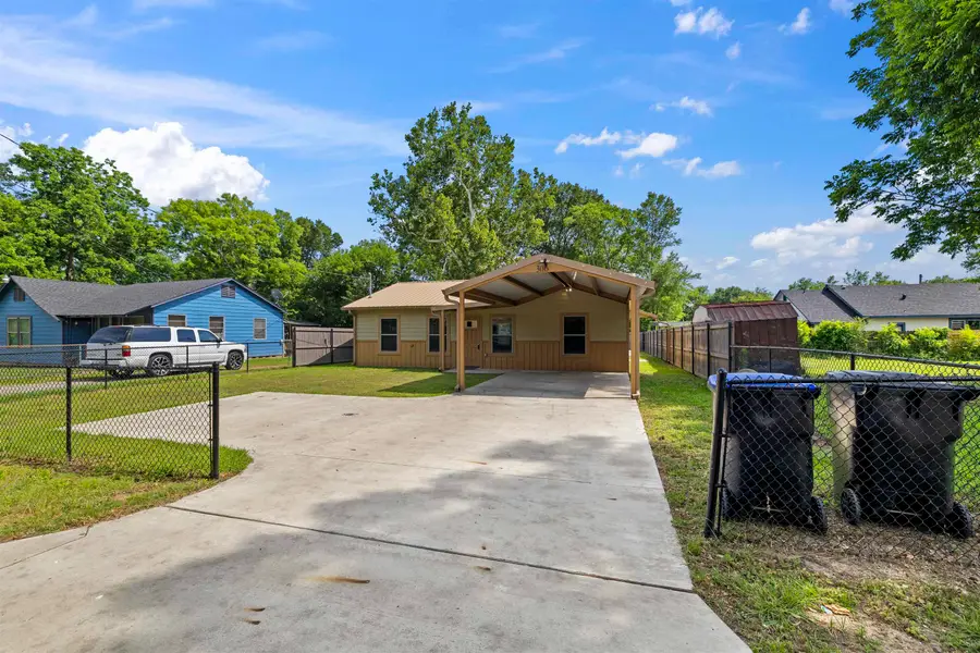 306 E Pliler, Longview, TX 75602 - #3