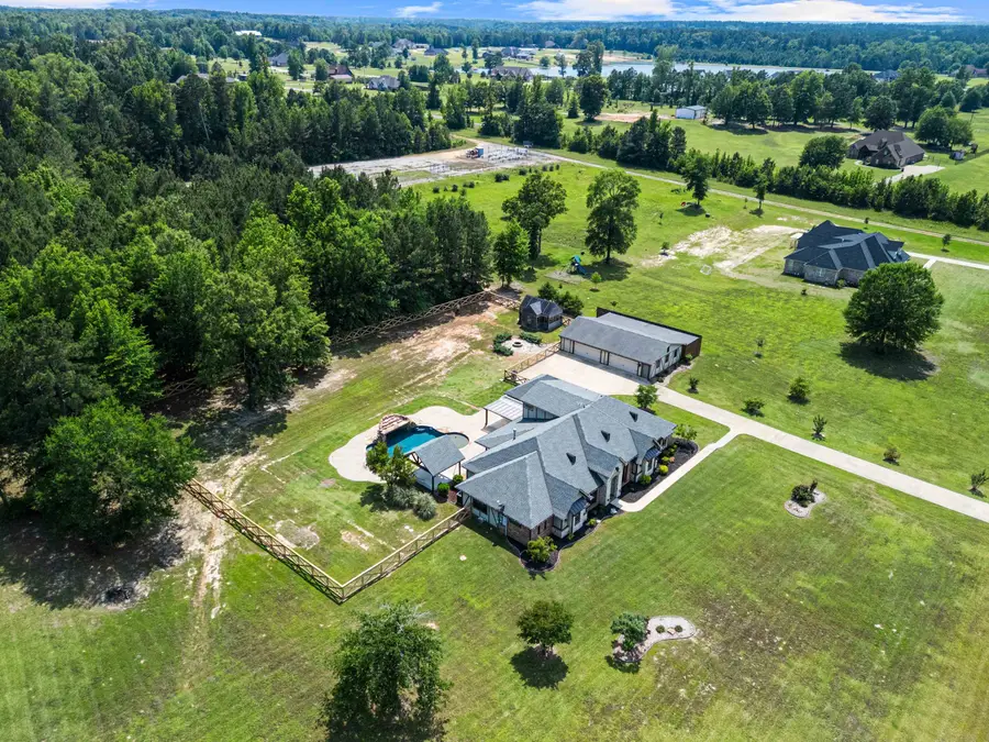 145 Deerfield Rd N, Longview, TX 75605 - #2