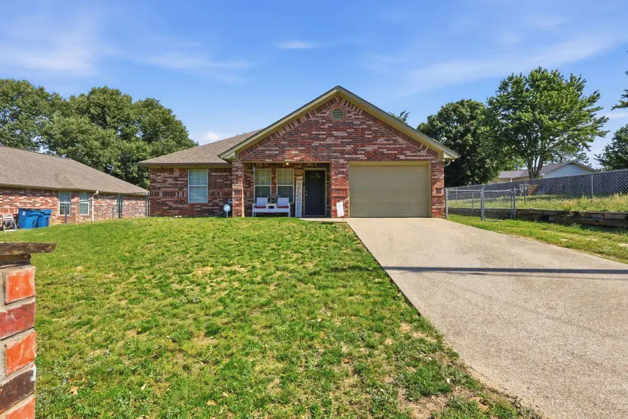 401 Crosby, Lindale, TX 75771 - #2