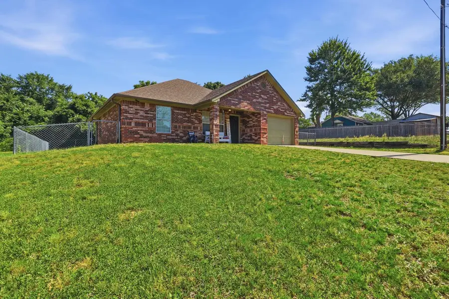 401 Crosby, Lindale, TX 75771 - #3