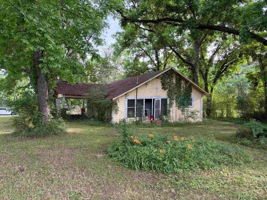 201 W Wommack, Marietta, TX 75566 - #2