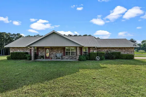 340 Private Road 1104, Diana, TX 75640