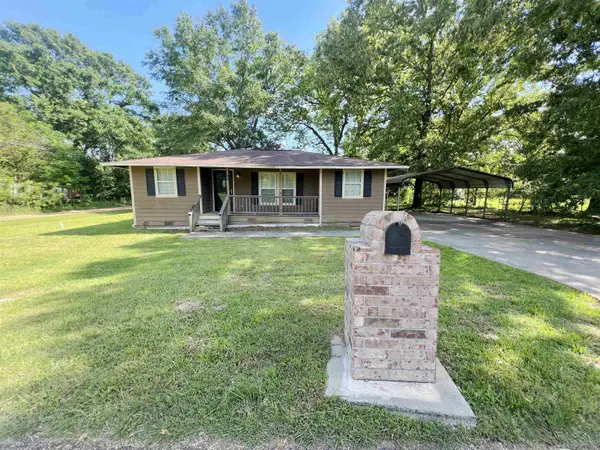 44 W Macedonia Rd, Texarkana, TX 75501