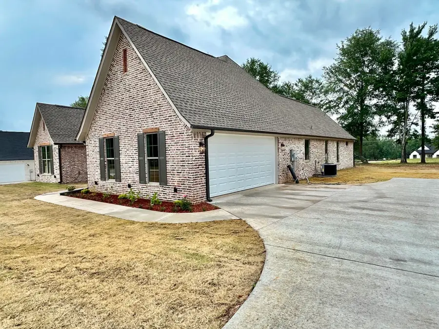 215 Clara Ln, Kilgore, TX 75662 - #3