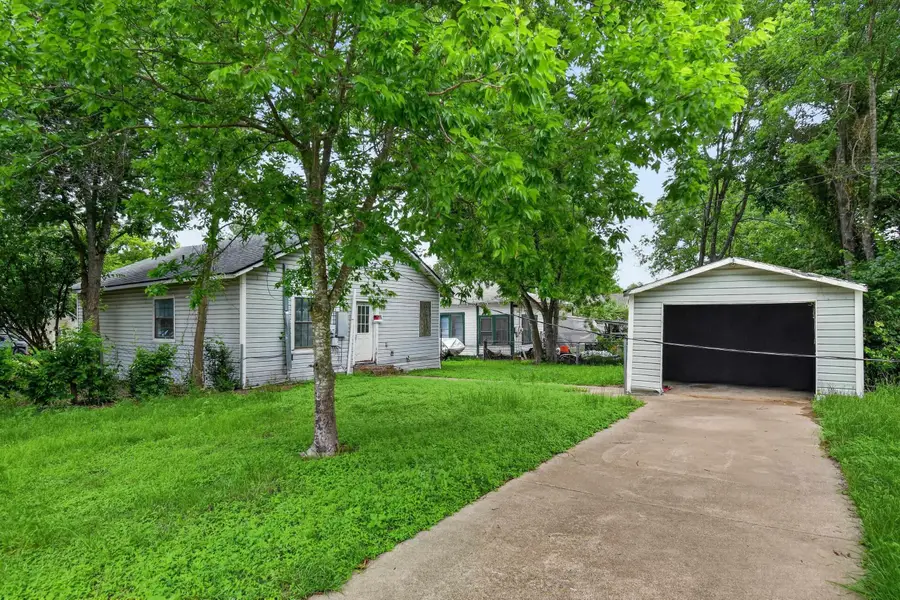321 S 8th Ave, Teague, TX 75860 - #3