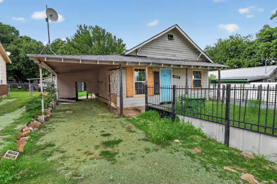 1107 SE 24th St, Mineral Wells, TX 76067 - #2