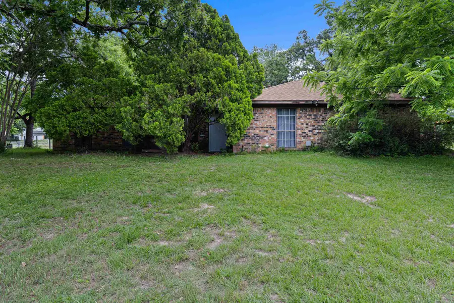 410 Flenniken, Gladewater, TX 75647 - #2