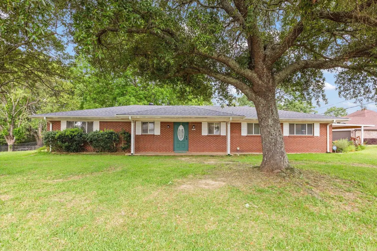 207 N Stewart, White Oak, TX 75693 - #1