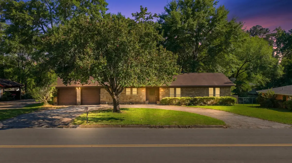 1218 Eden Dr, Longview, TX 75605 - #1