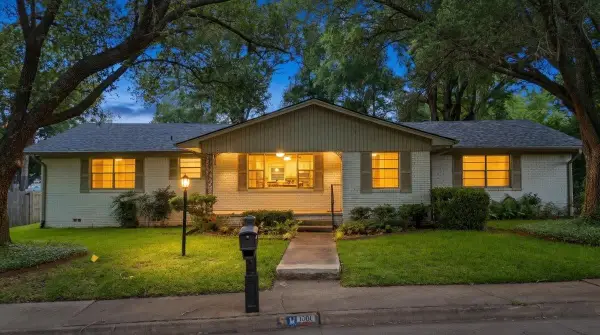 1000 Westwood Dr, Henderson, TX 75654