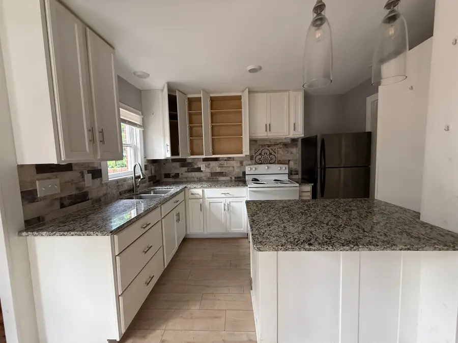 617 N Trinity ST, Gilmer, TX 75644 - #2