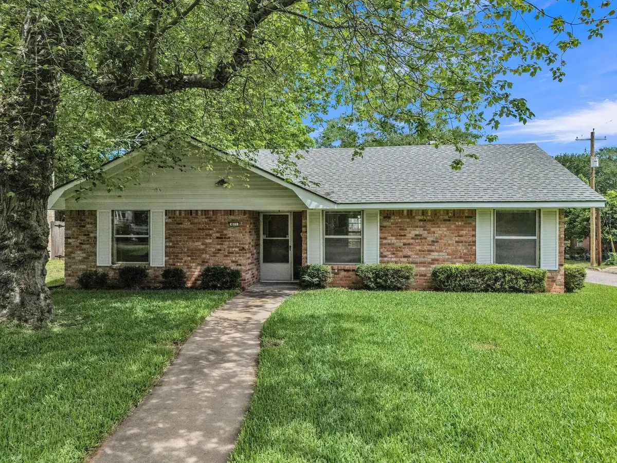 411 Shirley, Marshall, TX 75670 - #1