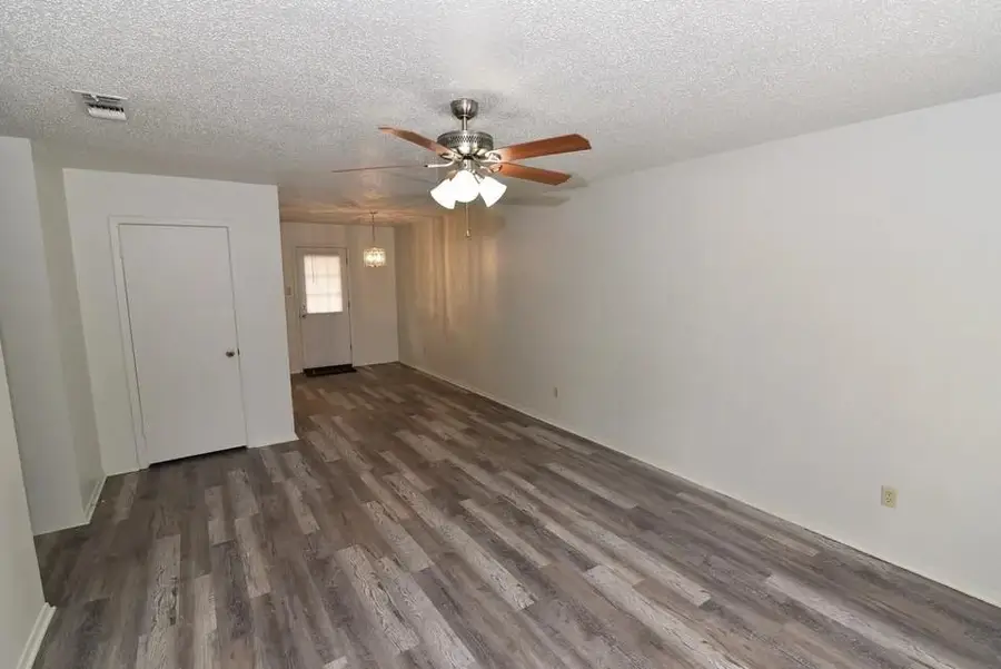 4113 Thomas, Longview, TX 75605 - #3