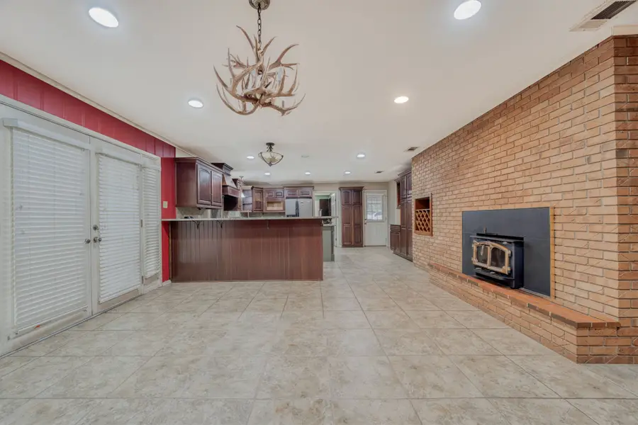 2401 State Hwy 31 E, Kilgore, TX 75662 - #3