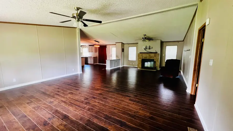 401 S Central, Hallsville, TX 75650 - #3