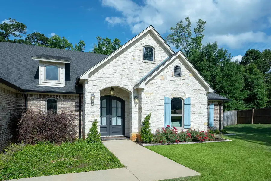 2424 Clayton St, Longview, TX 75605 - #2