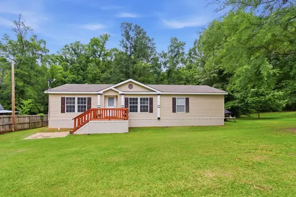 3610 Monigold Rd, Marshall, TX 75672