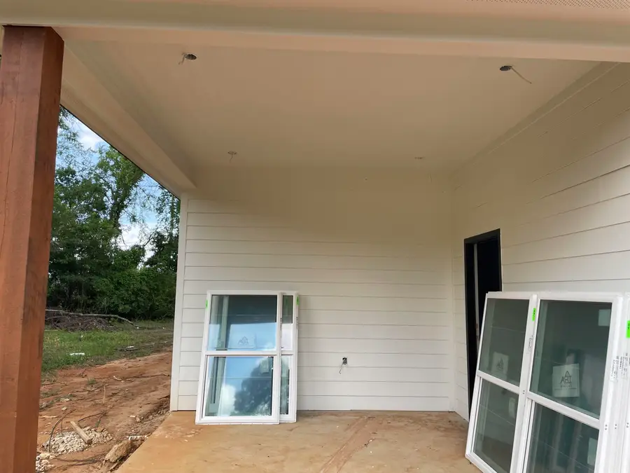 814 Premier Rd, Longview, TX 75604 - #2