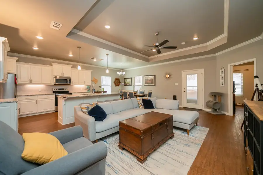 527 E Center St., White Oak, TX 75693 - #3