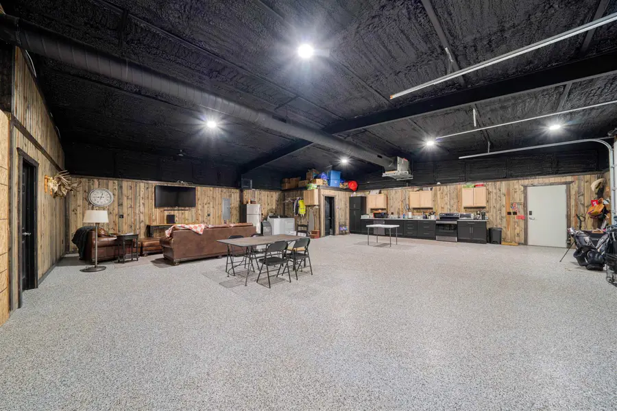 121 Oak Hill Rd, Kilgore, TX 75662 - #3