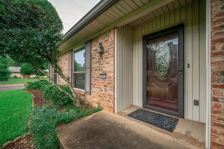 701 Willowood St., Longview, TX 75604 - #3