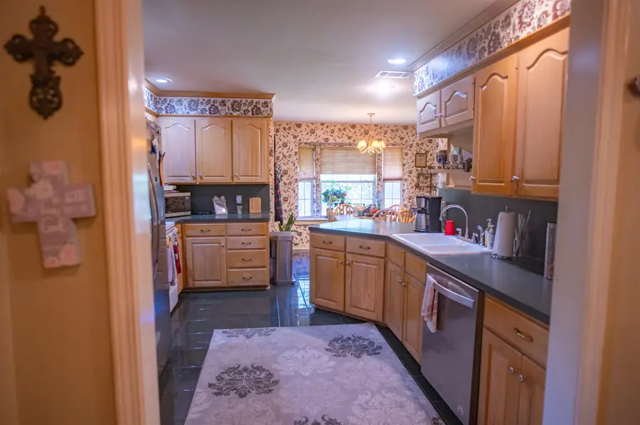 3718 Kriss Dr, Longview, TX 75604 - #2