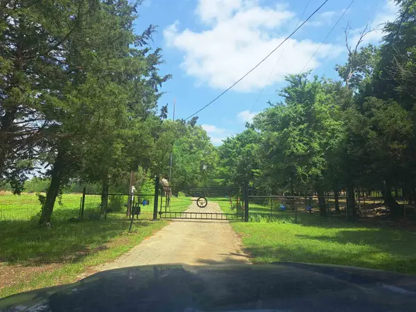 10774 County Road 494, Tyler, TX 75706