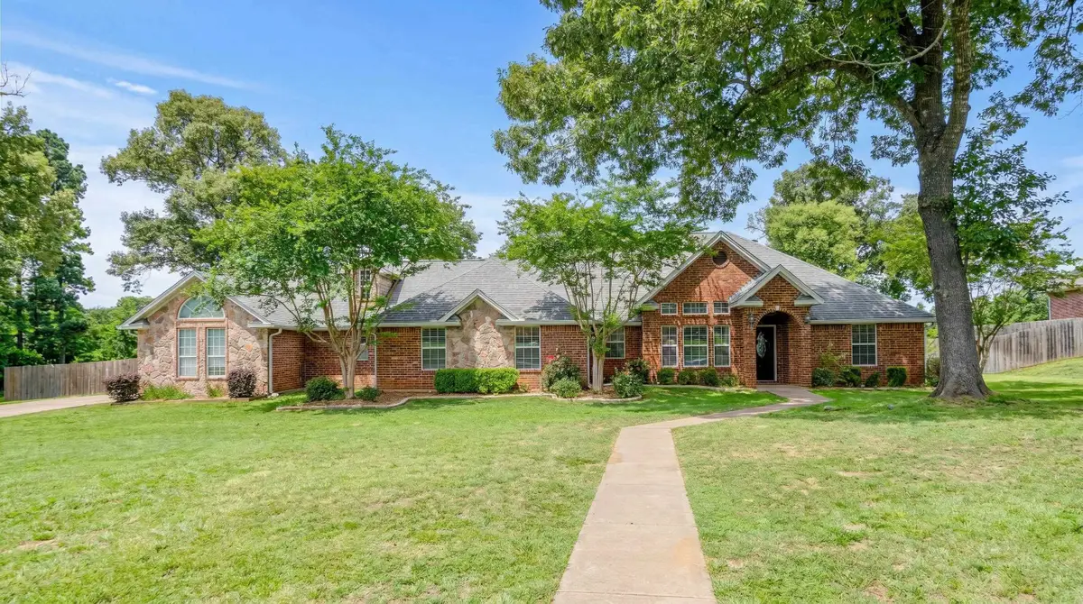 167 E Burton, Longview, TX 75603 - #1