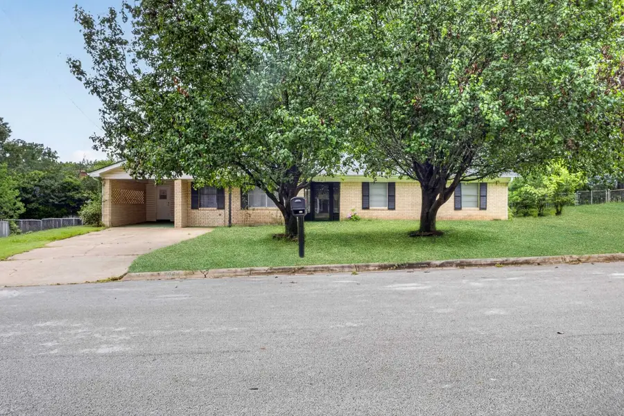 209 Meadowbrook Dr, Overton, TX 75684 - #2