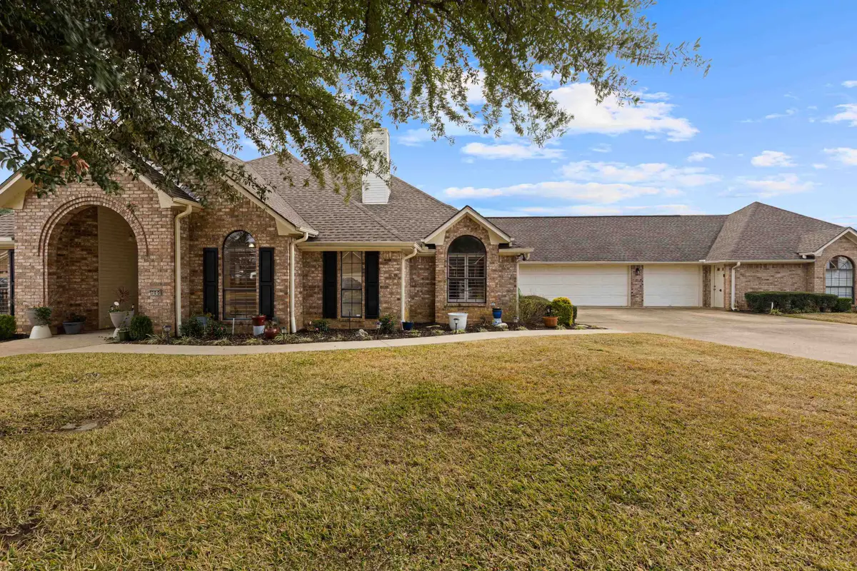 300 Mill Run Dr, Longview, TX 75604 - #1