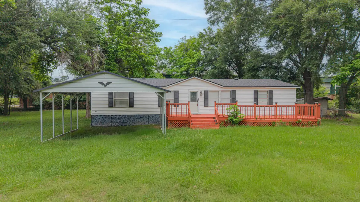 435 Menefee St, Tatum, TX 75691 - #1
