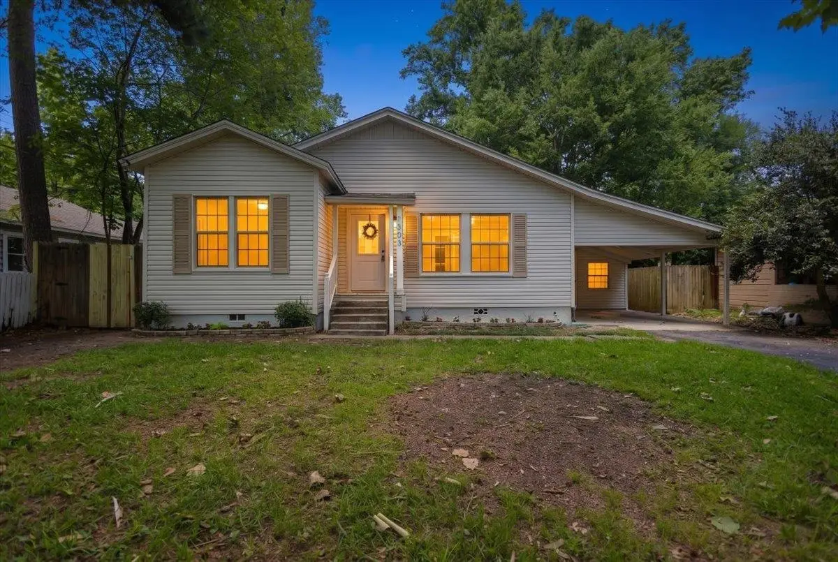 1303 E Lantrip St, Kilgore, TX 75662 - #1