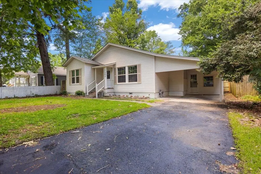 1303 E Lantrip St, Kilgore, TX 75662 - #3