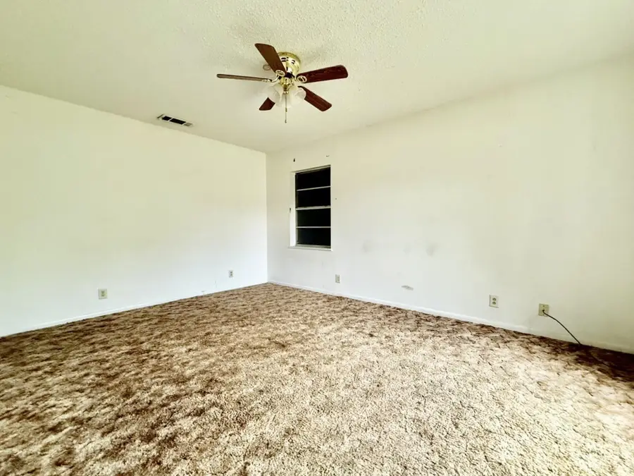 202 N Meadowbrook Dr., Overton, TX 75684 - #2