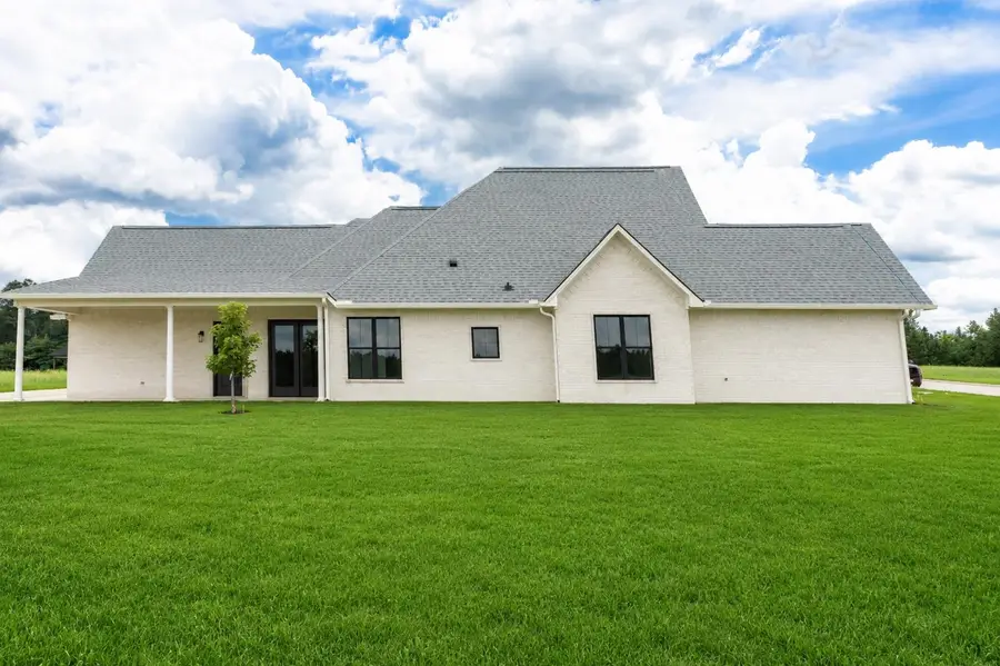 152 Roy Pace dr, Gladewater, TX 75647 - #3